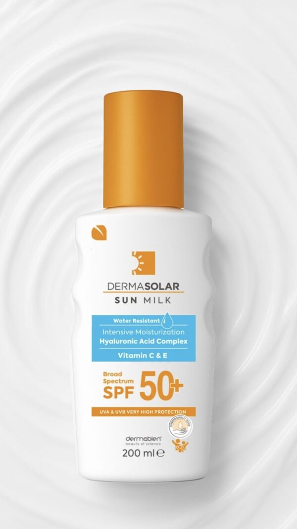 Dermasolar Sun Milk 200ml - 50+ SPF Vücut & Yüz Güneş Sütü Dermasolar Sun Milk 200ml - 50+ SPF Vücut & Yüz Güneş Sütü